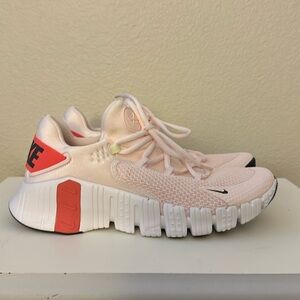 Rare light pink Nike Metcon 4